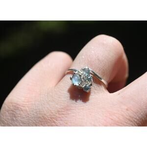 Montana sapphire ring, alternative diamond engagement rings size 5 6 7 8 9